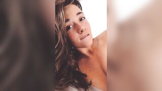 Bloomyogi (Emma Bloom aka Bloomyogi aka bloomyogi1) OnlyFans Leaks oftravelcouple Nature lover Porn 125