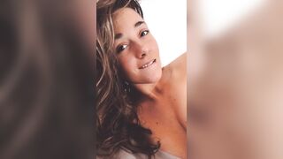 Bloomyogi (Emma Bloom aka Bloomyogi aka bloomyogi1) OnlyFans Leaks oftravelcouple Nature lover Porn 125