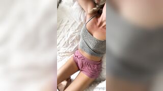 Bloomyogi (Emma Bloom aka Bloomyogi aka bloomyogi1) OnlyFans Leaks oftravelcouple Nature lover Porn 17