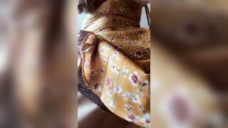 Bloomyogi (Emma Bloom aka Bloomyogi aka bloomyogi1) OnlyFans Leaks oftravelcouple Nature lover Porn 2