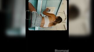 Bloomyogi (Emma Bloom aka Bloomyogi aka bloomyogi1) OnlyFans Leaks oftravelcouple Nature lover Porn 35