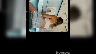 Bloomyogi (Emma Bloom aka Bloomyogi aka bloomyogi1) OnlyFans Leaks oftravelcouple Nature lover Porn 35