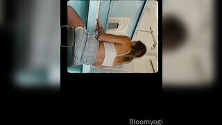 Bloomyogi (Emma Bloom aka Bloomyogi aka bloomyogi1) OnlyFans Leaks oftravelcouple Nature lover Porn 35