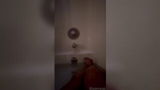 Bloomyogi (Emma Bloom aka Bloomyogi aka bloomyogi1) OnlyFans Leaks oftravelcouple Nature lover Porn 18