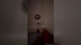 Bloomyogi (Emma Bloom aka Bloomyogi aka bloomyogi1) OnlyFans Leaks oftravelcouple Nature lover Porn 18