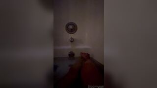 Bloomyogi (Emma Bloom aka Bloomyogi aka bloomyogi1) OnlyFans Leaks oftravelcouple Nature lover Porn 18