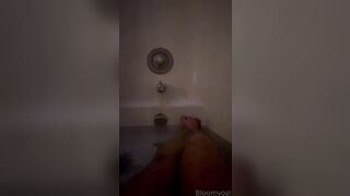 Bloomyogi (Emma Bloom aka Bloomyogi aka bloomyogi1) OnlyFans Leaks oftravelcouple Nature lover Porn 18