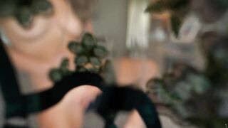 Bloomyogi (Emma Bloom aka Bloomyogi aka bloomyogi1) OnlyFans Leaks oftravelcouple Nature lover Porn 110