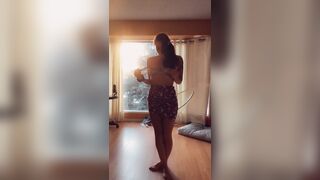 Bloomyogi (Emma Bloom aka Bloomyogi aka bloomyogi1) OnlyFans Leaks oftravelcouple Nature lover Porn 11