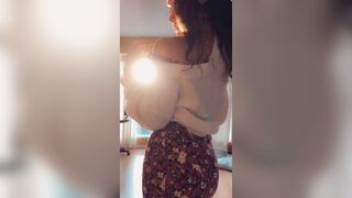 Bloomyogi (Emma Bloom aka Bloomyogi aka bloomyogi1) OnlyFans Leaks oftravelcouple Nature lover Porn 11