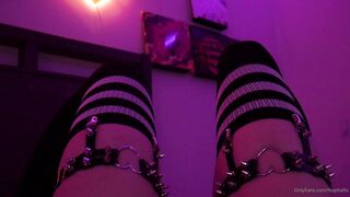 Nephallic (anyuser aka nephallic_ aka GobboNephy) OnlyFans Leaks Come Drool Over Her Porn 25