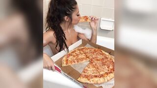 Ktqtpiee (Katie Murch aka ktmurch aka ktqtpiee) OnlyFans Leaks Huge Tits Heaven Girls Porn 29