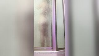 Nikkilafae (Nikki LaFae aka nikkilafaefree) OnlyFans leaks 4 foot 9 inch 22 yo Slim Fit Girl Porn 17