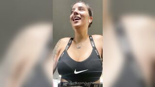 Sashaswan (Sasha Swan) OnlyFans Leaks UK London 25 yo Tatted Naughty Girl Porn Video 10