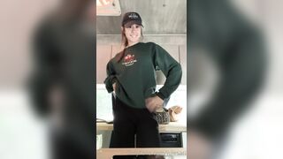 Julesari (Jules Ari aka juleserrari aka arijules1) onlyFans Leaks Sexy Silly Pretzel Girl Porn Video 49