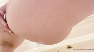 Alexiaskye2 (Aelxia Skye aka alexiaskye aka sweetlilalexia) OnlyFans Leaks valerie_2004 18 yo Sexy Babe  32