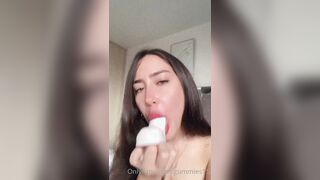 Gummies15 (Saralia aka gummies_15 aka _gummies15) OnlyFans Leaks Colombia 22 yo with a Crazy Imagination 19