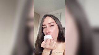 Gummies15 (Saralia aka gummies_15 aka _gummies15) OnlyFans Leaks Colombia 22 yo with a Crazy Imagination 19