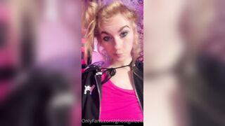 Ghostgirlbellaa (ghostgirlzella aka EMObella) OnlyFans Leaks Your Local Trailer Park Girl Porn 17