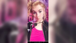 Ghostgirlbellaa (ghostgirlzella aka EMObella) OnlyFans Leaks Your Local Trailer Park Girl Porn 17