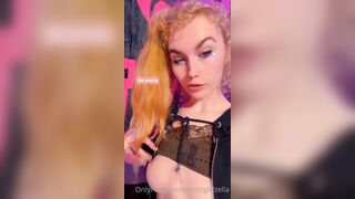 Ghostgirlbellaa (ghostgirlzella aka EMObella) OnlyFans Leaks Your Local Trailer Park Girl Porn 7