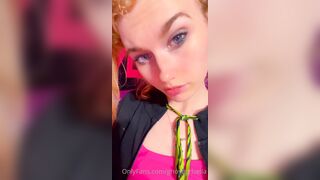Ghostgirlbellaa (ghostgirlzella aka EMObella) OnlyFans Leaks Your Local Trailer Park Girl Porn 2