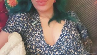 [231]- Lilc0smic (Cosmic aka CosmicCreatures) OnlyFans Leaks Freaky Lil Hippie and Full Time Brat Porn