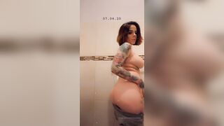 [220] ihatelaiika (LAIKAMusic aka Laika aka sleepylaika) OnlyFans Leaks CEO of Mental illness and Mommy Milkers