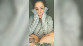 [249] ihatelaiika (LAIKAMusic aka Laika aka sleepylaika) OnlyFans Leaks CEO of Mental illness and Mommy Milkers