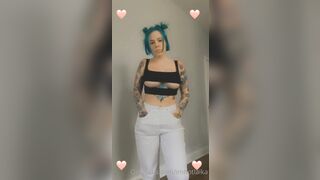 [294] ihatelaiika (LAIKAMusic aka Laika aka sleepylaika) OnlyFans Leaks CEO of Mental illness and Mommy Milkers