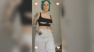 [294] ihatelaiika (LAIKAMusic aka Laika aka sleepylaika) OnlyFans Leaks CEO of Mental illness and Mommy Milkers