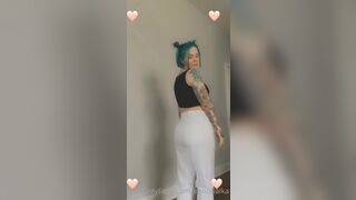 [294] ihatelaiika (LAIKAMusic aka Laika aka sleepylaika) OnlyFans Leaks CEO of Mental illness and Mommy Milkers