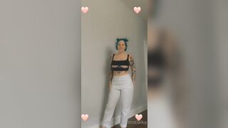 [294] ihatelaiika (LAIKAMusic aka Laika aka sleepylaika) OnlyFans Leaks CEO of Mental illness and Mommy Milkers