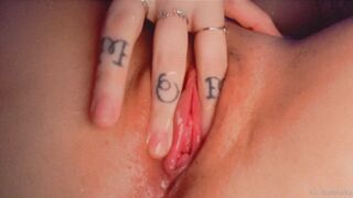 [421] ihatelaiika (LAIKAMusic aka Laika aka sleepylaika) OnlyFans Leaks CEO of Mental illness and Mommy Milkers