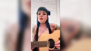 [430] ihatelaiika (LAIKAMusic aka Laika aka sleepylaika) OnlyFans Leaks CEO of Mental illness and Mommy Milkers