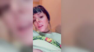 [447] ihatelaiika (LAIKAMusic aka Laika aka sleepylaika) OnlyFans Leaks CEO of Mental illness and Mommy Milkers