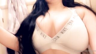 [713] Brunettebabiii (Girl Next Door aka __amysophia aka babii_brunette) OnlyFans leaks Big Tits Babe