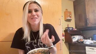 [27] Chesirekatcosplay (Chess aka _.chesire_kat_cosplay._ aka Cheshirekat1920) OnlyFans Leaks Tasteful Lewds