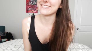 [22] Hazelsimone (Hazel Simone aka HAZZZ333L aka heyhazelsimone) OnlyFans Leaks MV's naughtiest girl