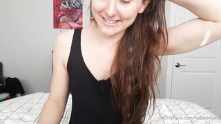 [22] Hazelsimone (Hazel Simone aka HAZZZ333L aka heyhazelsimone) OnlyFans Leaks MV's naughtiest girl