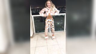 [304] Jessikagotti (Jessika Gotti) OnlyFans Leaks Brunette Magazine Cover Girl Queen Porn l