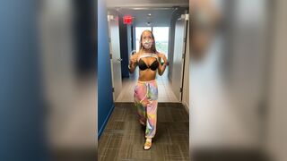 [94] Jessikagotti (Jessika Gotti) OnlyFans Leaks Brunette Magazine Cover Girl Queen Porn l