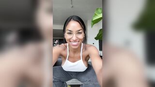 [2] Virginiavip (Virginia Uncensored) OnlyFans Leaks Crazy Side of Epony Babe Porn