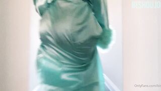 [185] Bishoujomom (Juliette Michele aka thejuliettemichele) OnlyFans Leaks Favourite Horny E-mommy Porn