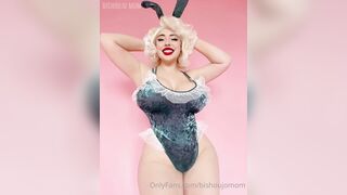 [249] Bishoujomom (Juliette Michele aka thejuliettemichele) OnlyFans Leaks Favourite Horny E-mommy Porn