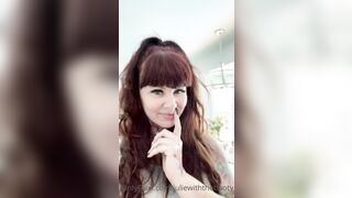 [18] Juliewiththecake (Julie with the Cake aka ) OnlyFans Leaks 45 yo Thicc Red Head Milf Porn