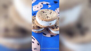 [27] Juliewiththecake (Julie with the Cake aka ) OnlyFans Leaks 45 yo Thicc Red Head Milf Porn