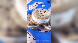 [27] Juliewiththecake (Julie with the Cake aka ) OnlyFans Leaks 45 yo Thicc Red Head Milf Porn