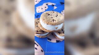 [27] Juliewiththecake (Julie with the Cake aka ) OnlyFans Leaks 45 yo Thicc Red Head Milf Porn