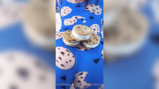 [27] Juliewiththecake (Julie with the Cake aka ) OnlyFans Leaks 45 yo Thicc Red Head Milf Porn